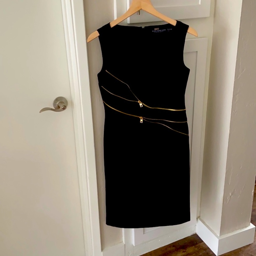 Stunning Andre Marc gold zipper dress